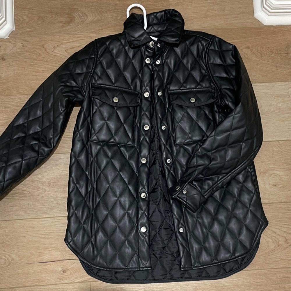 Women's Black Quilted shacket